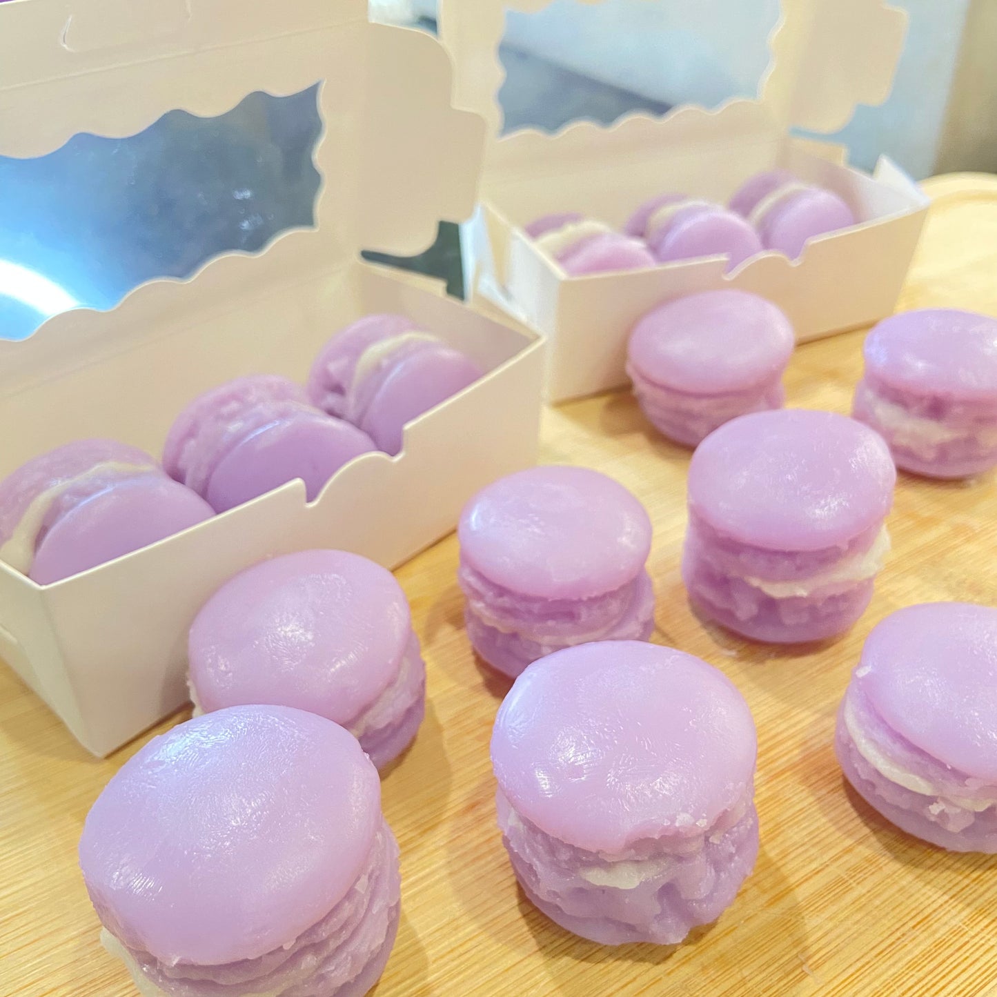 Handcrafted Macaron Wax Melts – Ultra-Cute Dessert-Inspired Home Fragrance for a Cozy, Aesthetic Vibe (3 in a box)