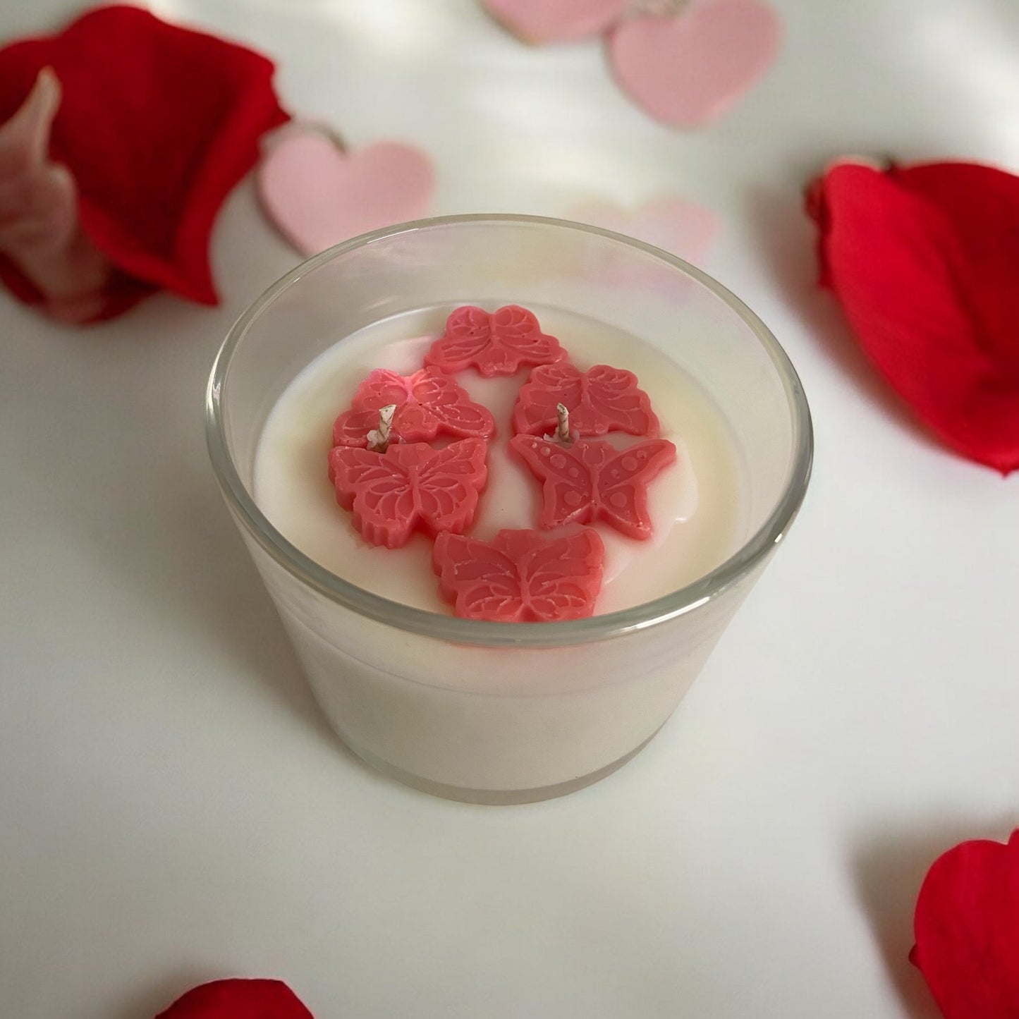 Strawberries & Champagne Luxury Candle – Juicy Berries, Sparkling Citrus, & Floral Elegance with a Warm, Sensual Musk Finish