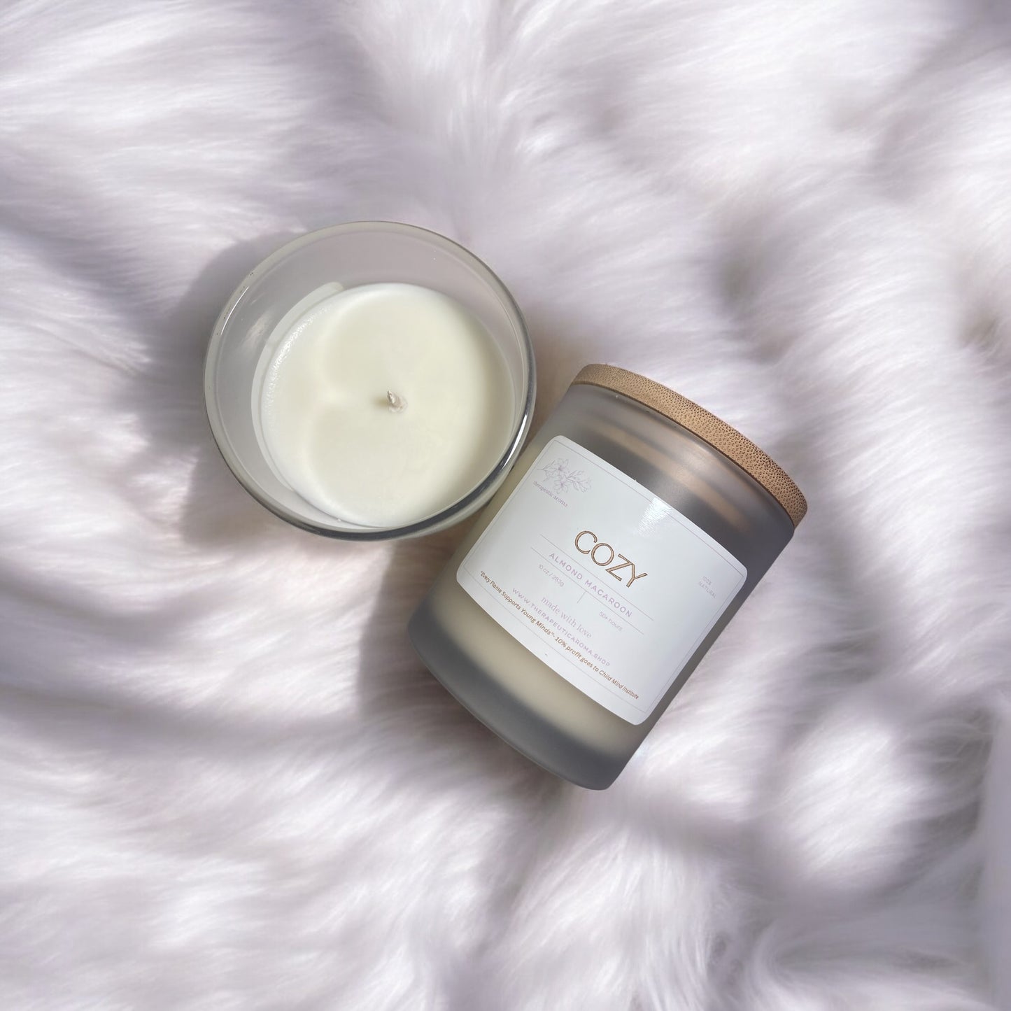 Almond Macaron Candle – Warm Cinnamon, Nutmeg & Amaretto with Sweet Vanilla & Sugar for a Cozy, Delicious Bakery Vibe